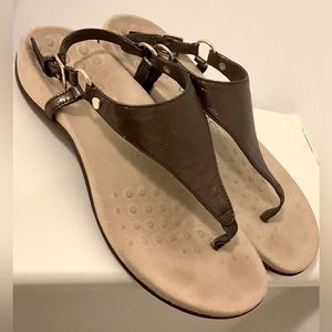 Vionic Kirra Metallic Backstrap Sandals, Size 7.5